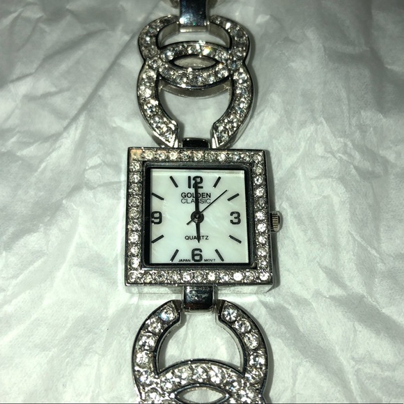 Golden Classic Accessories - 💗 Watch with crystals 💗